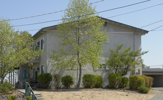 241 Arana Dr Apartments