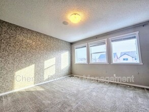 1223 Chappelle Blvd SW in Edmonton, AB - Building Photo - Building Photo