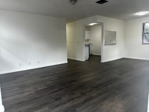 10871 NW 45th St in Coral Springs, FL - Building Photo - Building Photo