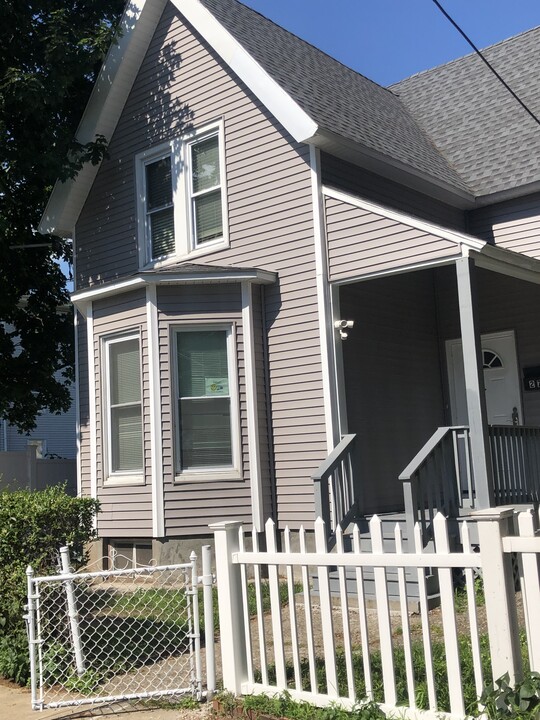 274 Broad St in Bridgeport, CT - Building Photo