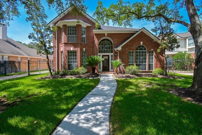 623 Airybrook Ln