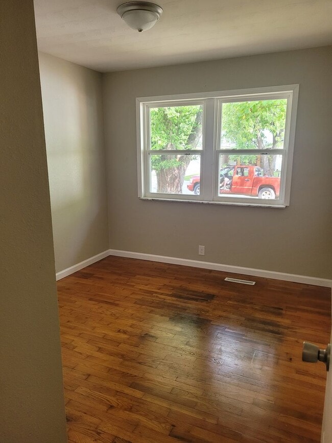 105 Elliott Dr in Waynesville, MO - Building Photo - Building Photo