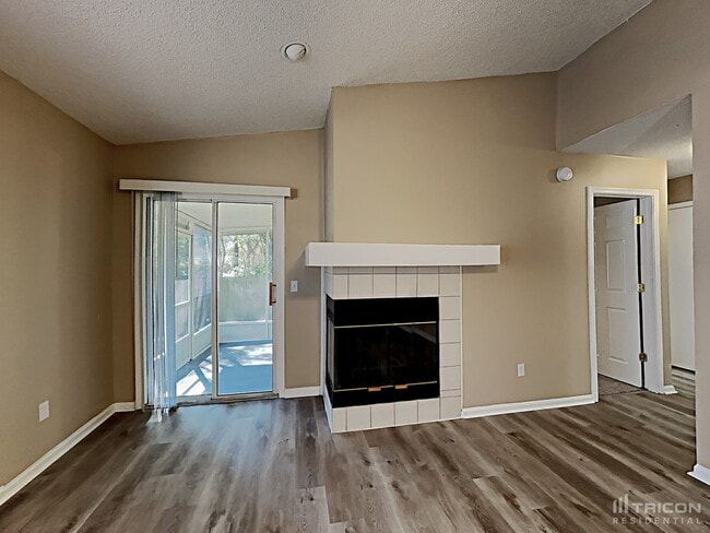 3882 Bright Leaf Ct in Jacksonville, FL - Building Photo - Building Photo