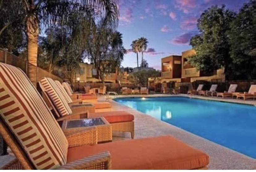 Sunscape Villas in Scottsdale, AZ - Building Photo