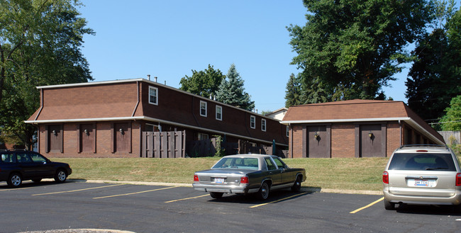 141 James St SW in Canton, OH - Building Photo - Building Photo