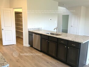 10032 Pilot Pl in Fort Worth, TX - Foto de edificio - Building Photo