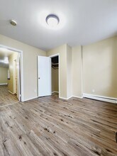 62 Atlantic St, Unit 2 in Jersey City, NJ - Foto de edificio - Building Photo