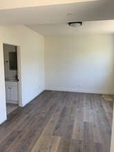 2616 S Manhattan Pl in Los Angeles, CA - Building Photo - Interior Photo