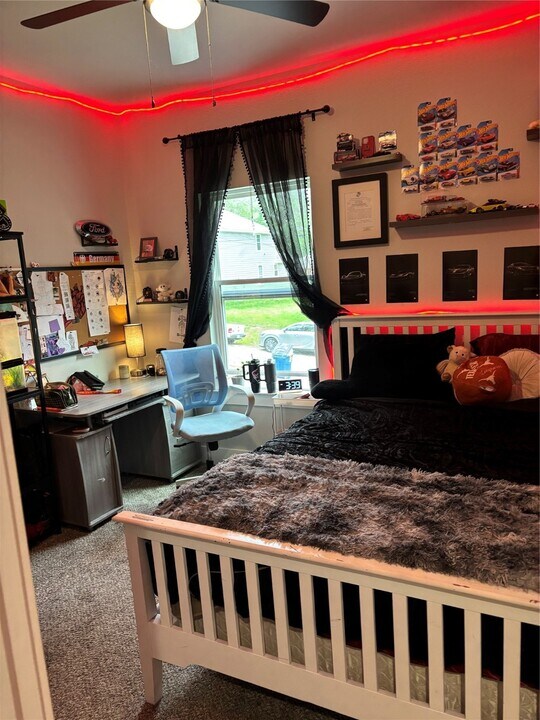 15888 Chestnut Dr in Montgomery, TX - Building Photo