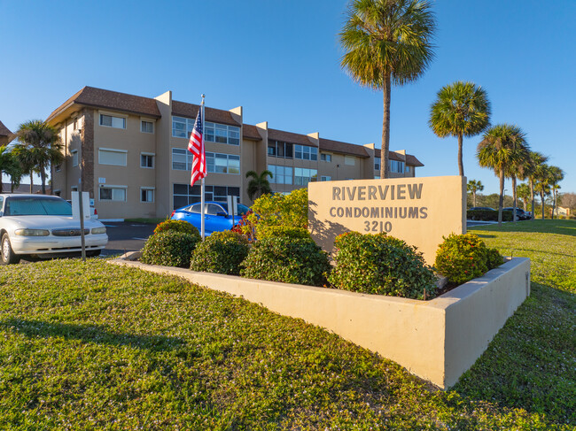 Riverview Condominiums in Melbourne, FL - Building Photo - Building Photo