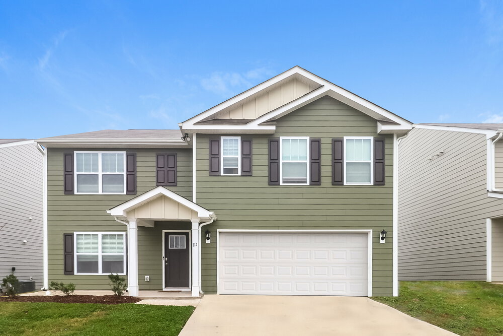 114 Switchgrass Lp in Fairview, NC - Building Photo