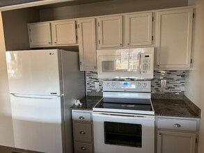 9610 Morningside Loop in Anchorage, AK - Building Photo - Building Photo