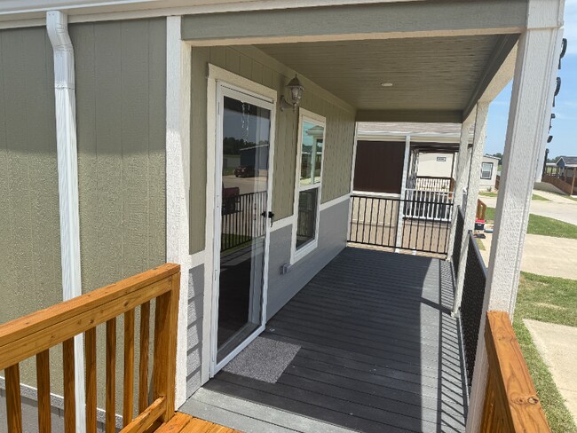 10118 Falvey Lk Ln in Conroe, TX - Building Photo - Building Photo