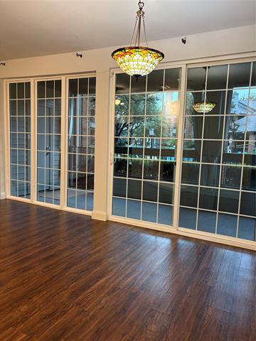 1720 NE Green Oaks Blvd in Arlington, TX - Building Photo