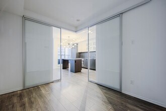 783-783 Bathurst St in Toronto, ON - Building Photo - Building Photo