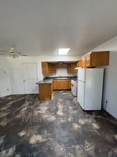 1367 Young Ave SW in Albuquerque, NM - Building Photo - Building Photo