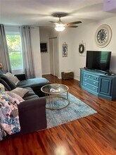 4304 La Riviera Ct in Tampa, FL - Building Photo - Building Photo