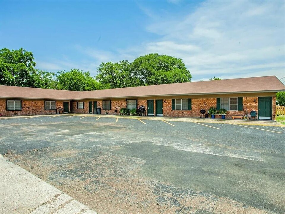 404 E Craven Ave in Waco, TX - Building Photo