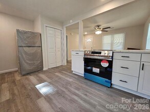 2507 Moreland St in Charlotte, NC - Building Photo - Building Photo