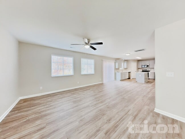 3710 Shepway Loop in Greensboro, NC - Foto de edificio - Building Photo