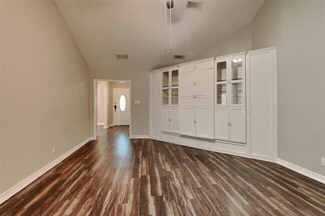 15114 Stillcreek Dr in Houston, TX - Building Photo - Building Photo