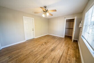 2218 1/2 Chapman St-Unit -1 in Houston, TX - Building Photo - Building Photo