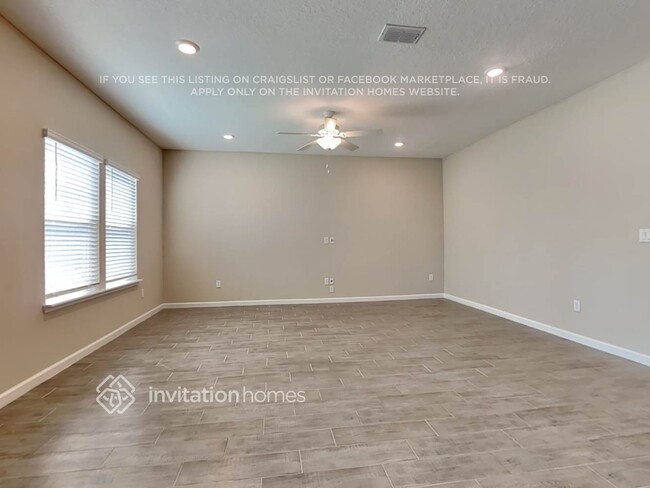 2456 Laylas Wy in Jacksonville, FL - Building Photo - Building Photo