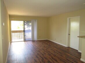 6111 Rancho Mission Rd in San Diego, CA - Building Photo - Building Photo