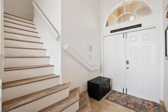 11341 NW 52nd Ln in Doral, FL - Building Photo - Building Photo
