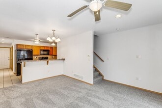 310 N Osage Rd in Derby, KS - Foto de edificio - Building Photo