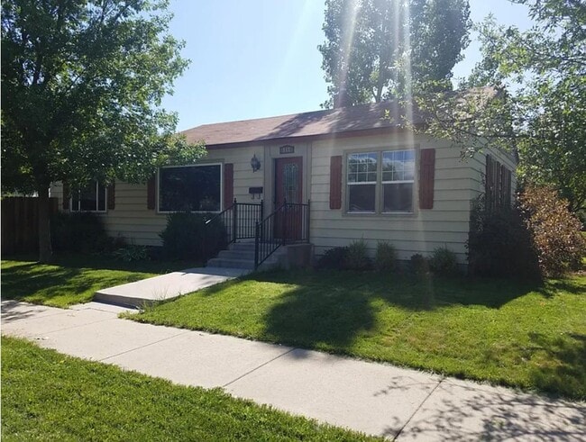 property at 817 W Highland St