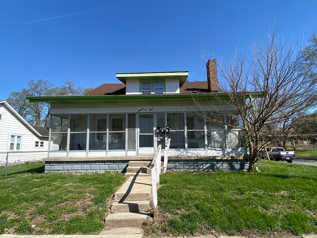 property at 1604 W 15th St