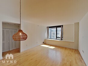 260 King St in San Francisco, CA - Building Photo - Building Photo