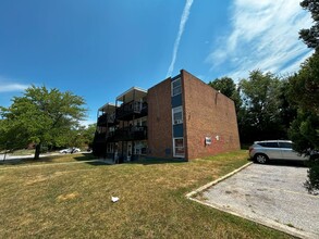 5461 Cedonia Ave in Baltimore, MD - Building Photo - Building Photo