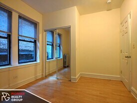 4857 N Damen Ave, Unit 4851-103 in Chicago, IL - Building Photo