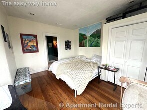 9 Medford St, Unit #3 in Medford, MA - Foto de edificio - Building Photo