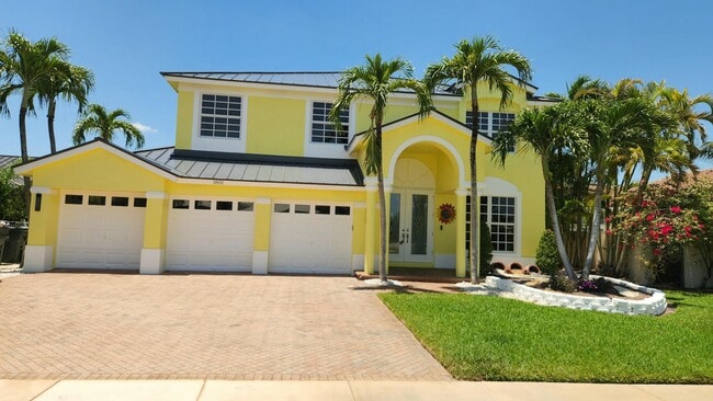 property at 1851 Corsica Dr