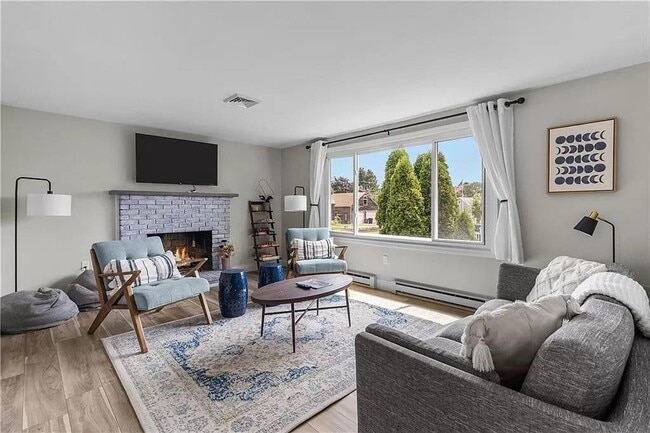 57 Allston Ave in Middletown, RI - Building Photo - Building Photo