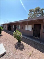 505 N Decatur Blvd in Las Vegas, NV - Building Photo