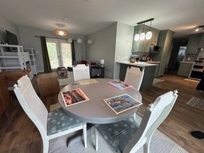 21545 Campbell Av in Maple Ridge, BC - Building Photo - Building Photo