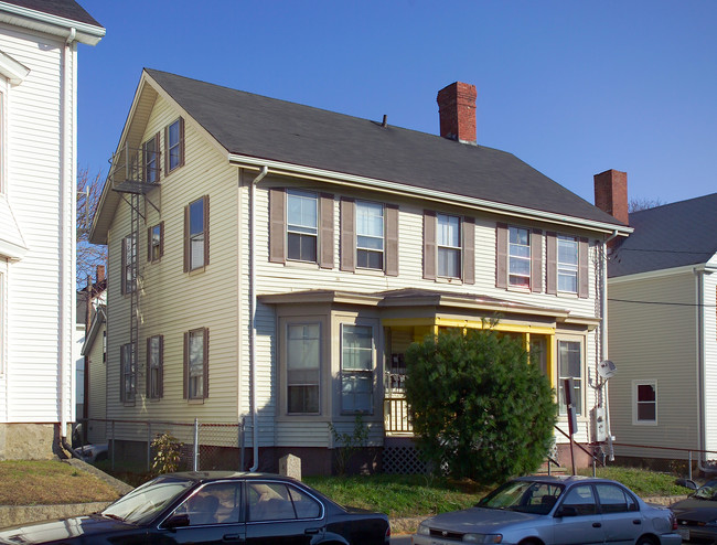 316 Bank St in Fall River, MA - Building Photo - Building Photo