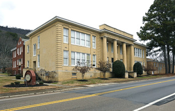 St Elmo in Chattanooga, TN - Building Photo - Building Photo