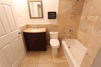 6506 Sivley St in Houston, TX - Building Photo - Building Photo