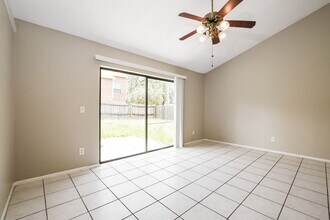 1214 Lacey Oak Dr in Apopka, FL - Building Photo - Building Photo