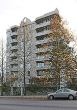 Wiltshire Heights in New Westminster, BC - Building Photo - Building Photo