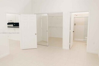2516 Lincoln St in Hollywood, FL - Building Photo - Building Photo
