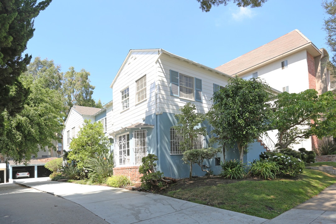 445 Kelton Ave in Los Angeles, CA - Foto de edificio