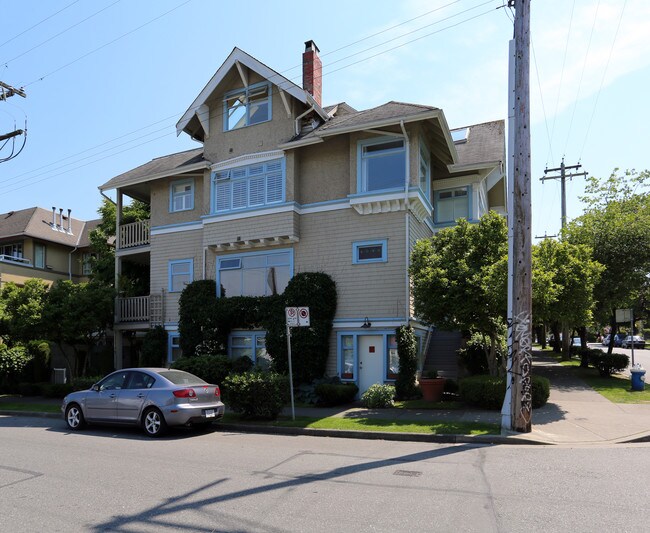 2202 Cypress St in Vancouver, BC - Building Photo - Building Photo