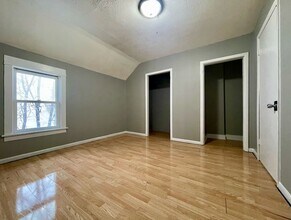 98 Manitoba Ave W in St. Paul, MN - Foto de edificio - Building Photo