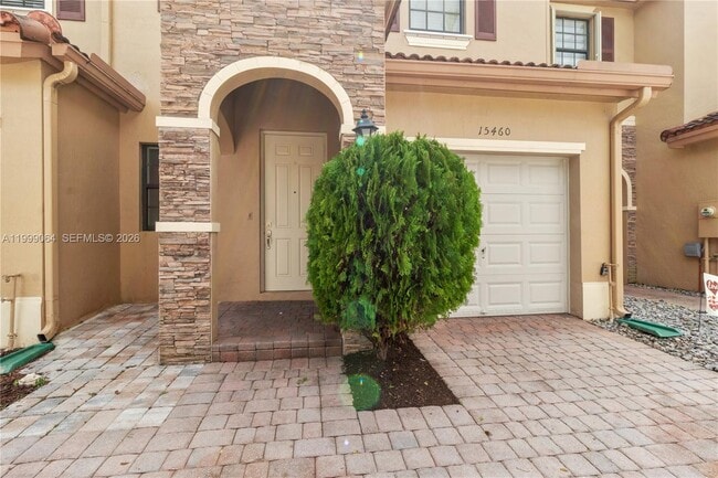 15460 SW 119th St in Miami, FL - Building Photo - Building Photo